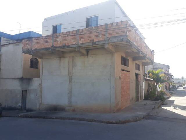 Casa para Venda em Ribeirão das Neves - 3